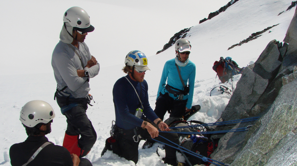 Learning to build anchors in rock, snow and ice